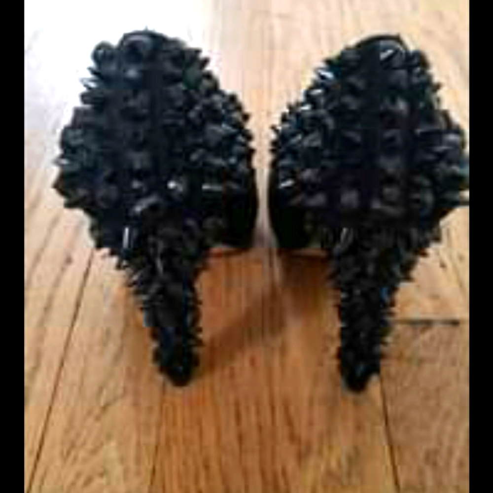 Brand New Sam Edleman Studded High Heels 7